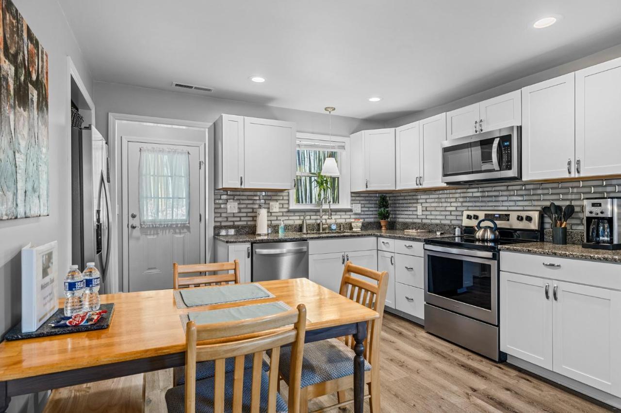 The Bamboo Bungalow Hendersonville Extérieur photo