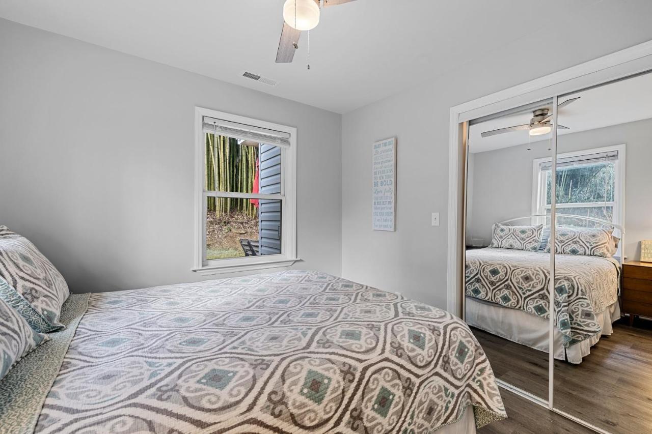 The Bamboo Bungalow Hendersonville Extérieur photo